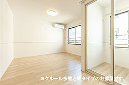 ワイズキューブ 202 2階1LDKのリビング/ダイニング