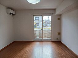 フィオーレ　カーザ 101 1階ワンルームのリビング/ダイニング