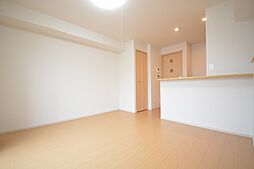 ラ・マカイ・ハレアカラ 202 2階1LDKのリビング/ダイニング