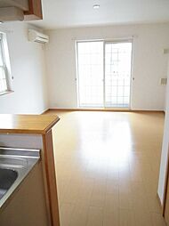 メゾンヌーベル 101 1階ワンルームのリビング/ダイニング