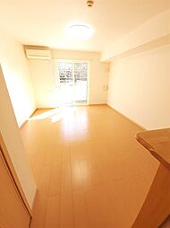 ルーエン・オルト・妙貫　III 102 1階ワンルームのリビング/ダイニング