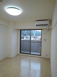 ルート　Ｖ 305 3階1Kのリビング/ダイニング