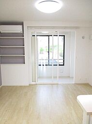 セント・ヴィラージュII 102 1階ワンルームのリビング/ダイニング