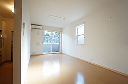 グリーンハウス 101 1階1LDKのリビング/ダイニング