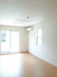 ベガ 105 1階1LDKのリビング/ダイニング