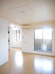 アーデント・Ｔ 201 2階1LDKのリビング/ダイニング