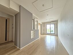 四季彩館Ｂ 202 2階2LDKのリビング/ダイニング