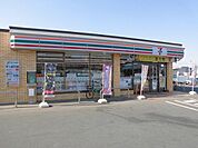 【コンビニエンスストア】セブンイレブン守谷本町店まで280ｍ