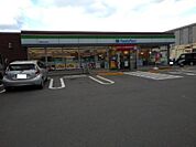 【コンビニエンスストア】ファミリーマート新居浜外山町店まで750ｍ