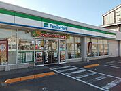 【コンビニエンスストア】ファミリーマート下吾川店様まで300ｍ
