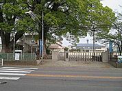 【小学校】明治小学校まで300ｍ