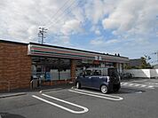 【コンビニエンスストア】セブンイレブン愛知川中宿店様まで340ｍ