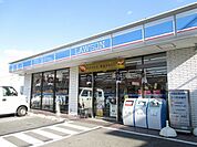 【コンビニエンスストア】ローソン坊城駅前店様まで450ｍ