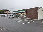 【コンビニエンスストア】ファミリーマート新居浜中筋店様まで750ｍ
