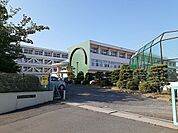 【小学校】常滑東小学校まで493ｍ