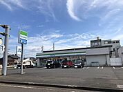 【コンビニエンスストア】ファミリーマート住吉1丁目店まで850ｍ