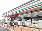 【コンビニエンスストア】セブンイレブン亀山管内町店まで2200ｍ