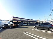 【ドラッグストア】よどやドラッグ高知塩屋崎店まで146ｍ