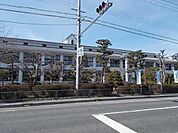 【小学校】日野町立日野小学校まで750ｍ