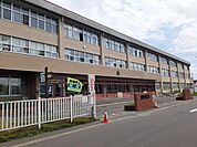 【小学校】旭川市立春光小学校まで350ｍ