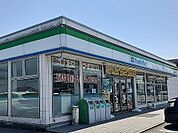 【コンビニエンスストア】ファミリーマート富山金代店まで1000ｍ