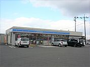 【コンビニエンスストア】ローソン 伊万里二里町店まで450ｍ