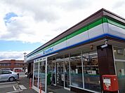 【コンビニエンスストア】ファミリーマートまで550ｍ