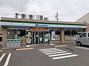 【コンビニエンスストア】ファミリーマート碧南入船町店まで520ｍ