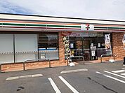 【コンビニエンスストア】セブンイレブン藤代庁舎前店まで920ｍ