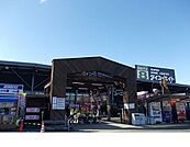 【ホームセンター】ダイユーエイト福島鎌田店まで1800ｍ
