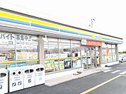 【コンビニエンスストア】ミニストップ鈴鹿安塚店まで330ｍ