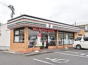 【コンビニエンスストア】セブンイレブン新本宮店まで1000ｍ
