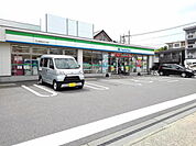【コンビニエンスストア】ファミリーマート福岡弥永4丁目まで750ｍ