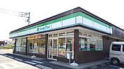 【コンビニエンスストア】ファミリーマート加須久下店まで400ｍ