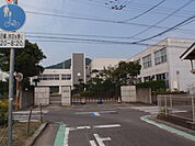 【小学校】宇多津町立宇多津小学校まで2000ｍ