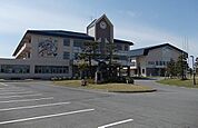 【中学校】八郎潟町立八郎潟中学校まで1600ｍ