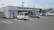 【コンビニエンスストア】ファミリーマートまで600ｍ