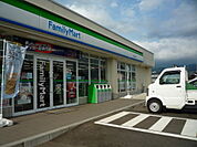 【コンビニエンスストア】ファミリーマート 勝山荒土町店まで550ｍ
