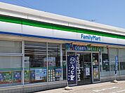 【コンビニエンスストア】ファミリーマート富山四方店まで400ｍ