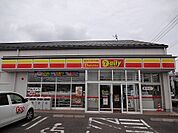 【コンビニエンスストア】デイリーヤマザキまで1300ｍ