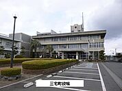 【市役所・区役所】三宅町役場まで1400ｍ