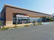 【スーパー】バロー・Ｖドラッグまで750ｍ