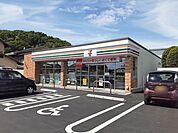 【コンビニエンスストア】セブンイレブン彦根岡町店様まで560ｍ