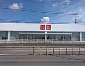 ユニクロ仙台泉店まで1600ｍ