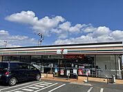 【コンビニエンスストア】セブンイレブン土浦港町1丁目店まで700ｍ