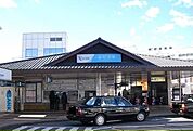【駅】小田急線・新松田駅まで130ｍ