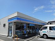 【コンビニエンスストア】ローソン　松本征矢野一丁目店まで700ｍ
