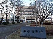【市役所・区役所】岡谷市役所まで400ｍ