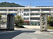 【小学校】熊野第一小学校まで1600ｍ