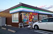 【コンビニエンスストア】ファミリーマート一色前野店まで1100ｍ